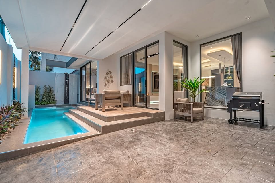 Ideal 4bdr house for BUSINESS on THAPRAYA