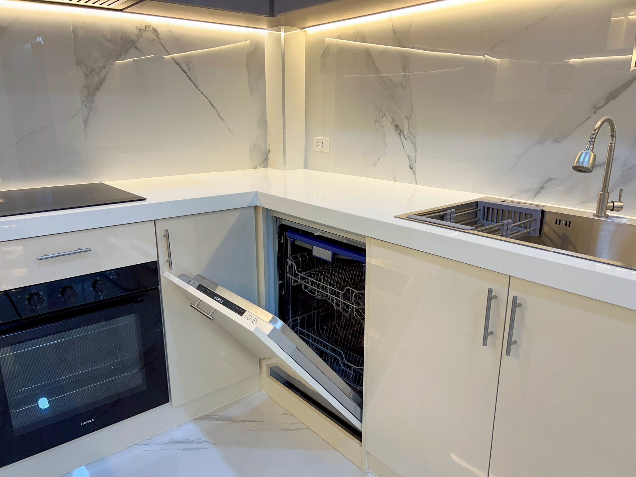 Luxury pool villa Brand new for sale