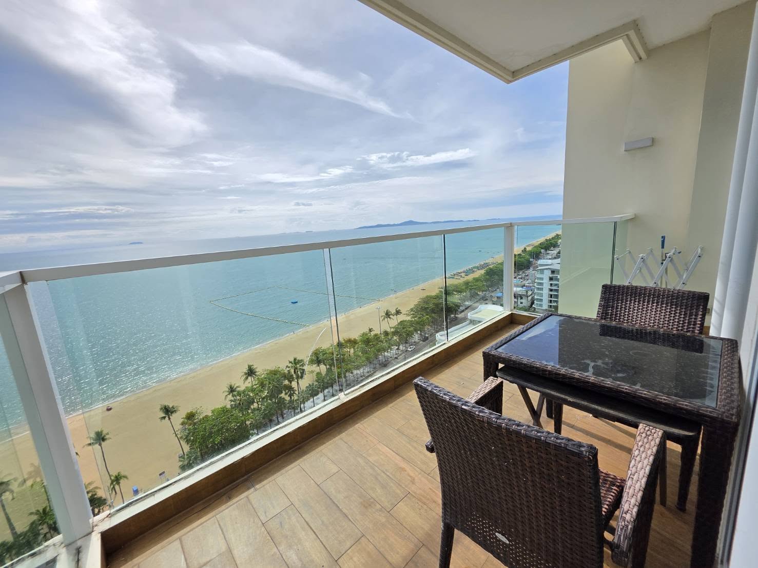Cetus Jomtien for sale – Luxury Sea View Condo