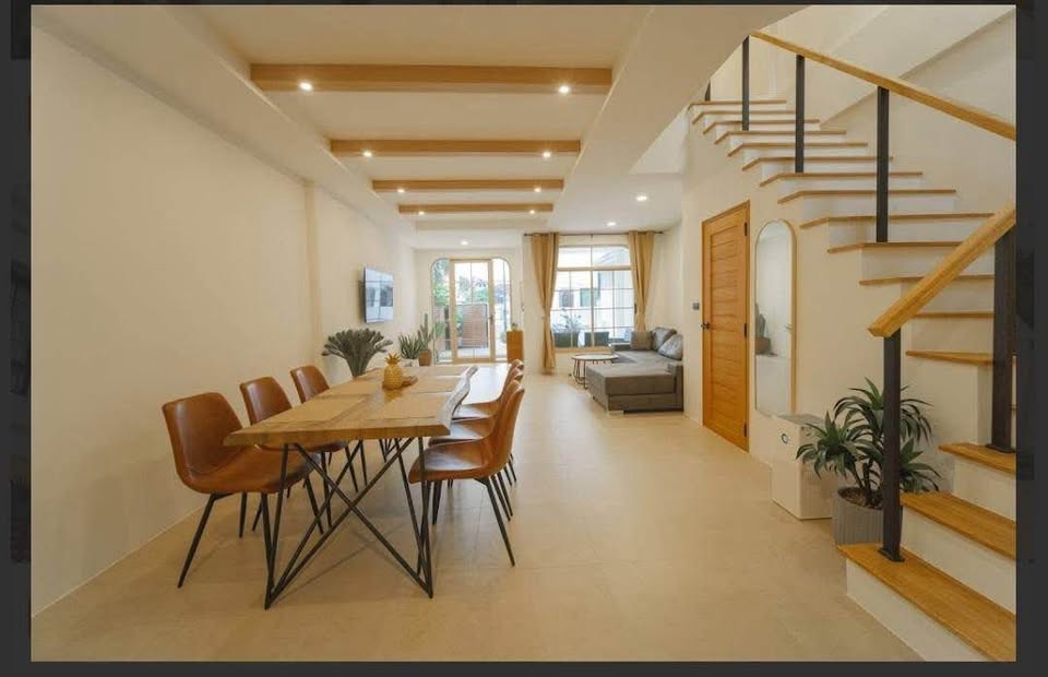 Wongamat Beach House  (200m walk to beach) FOR RENT & SALE