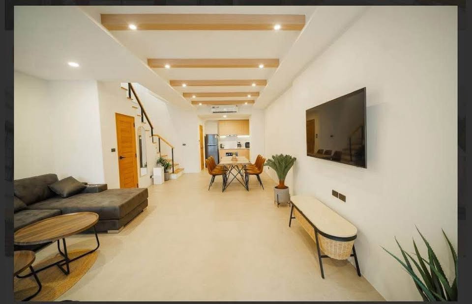 Wongamat Beach House  (200m walk to beach) FOR RENT & SALE