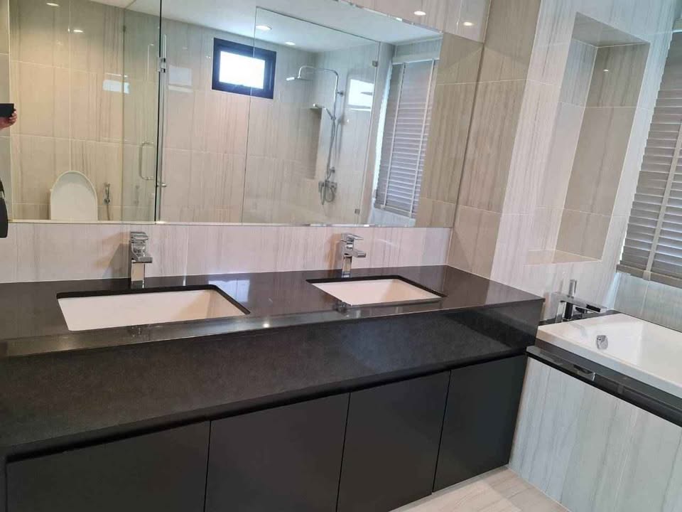 Brand New 4 bedrooms house H Living Life Chaipornwithi-Motorway