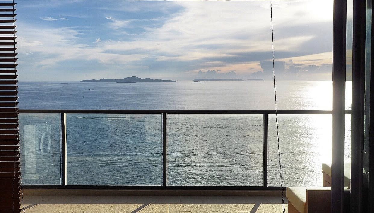 Zire Wongamat 2 bedrooms 2 bath, High Floor