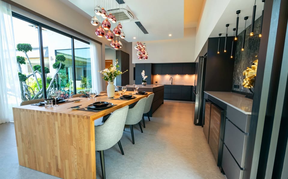 Brand New Luxury Designer Villa