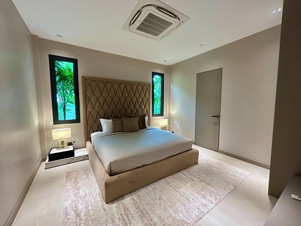 LUXURY FAMILY VILLA FOR SALE IN PATTAYA 