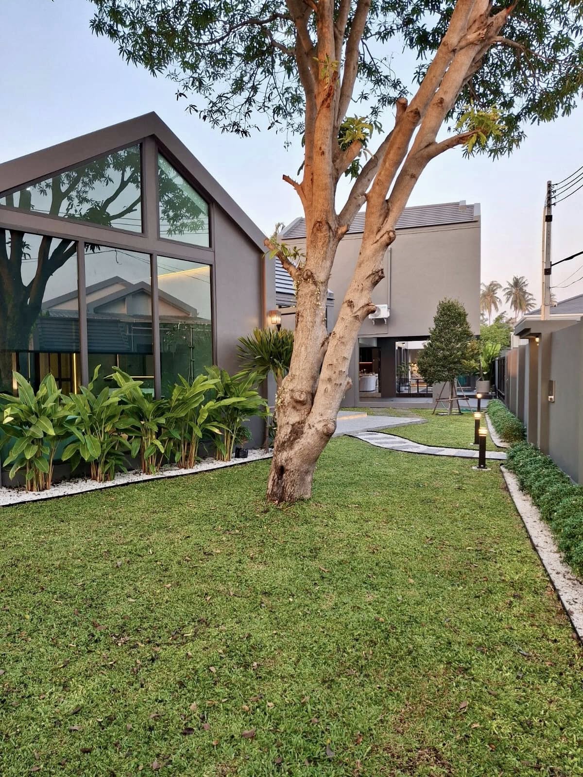 Private Home Pool villa comes with private guesthouse