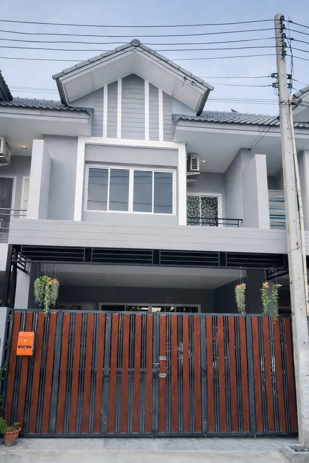 Sensiri village, Siam Country Club