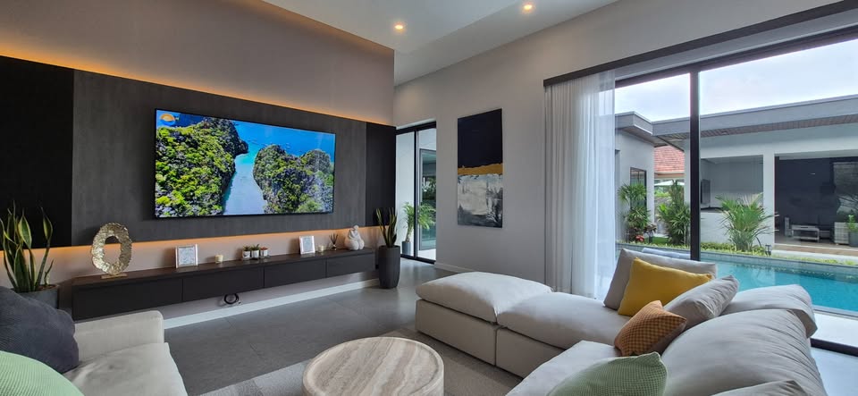 Brand New Luxury Designer Villa