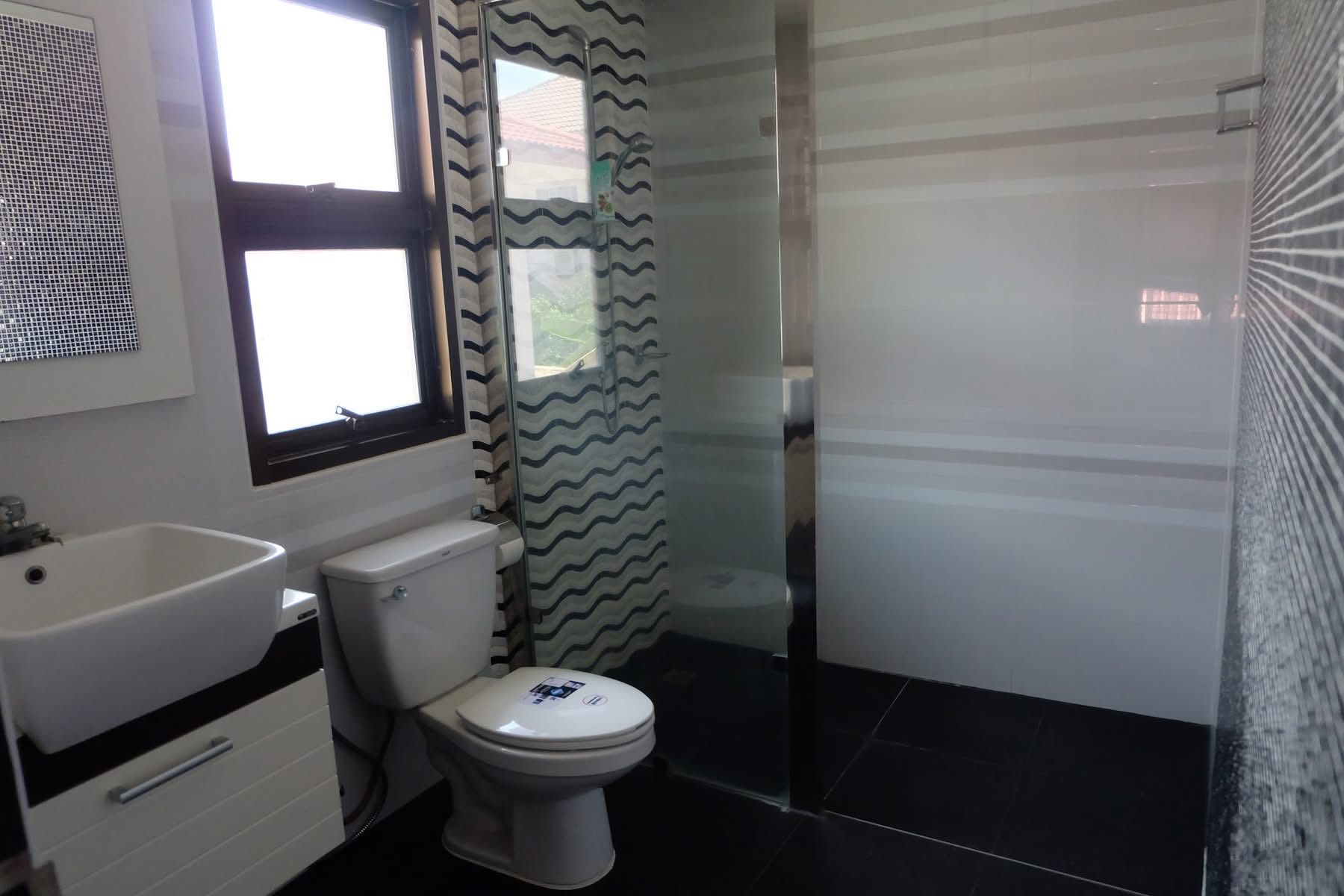 3bdr Pool Villa for sale with rental income