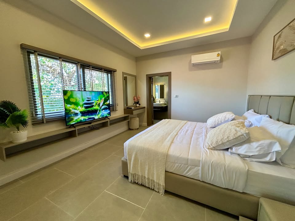 Luxury 7bdr Pool Villa for Sale in Huay Yai