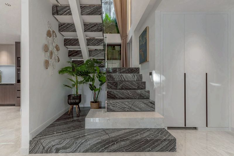 Modern Luxury Pool Villa