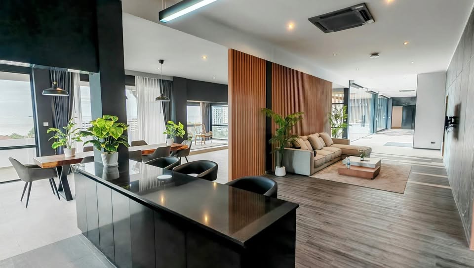 800 m2 LUXURY PENTHOUSE. PANORAMIC SEA VIEW!