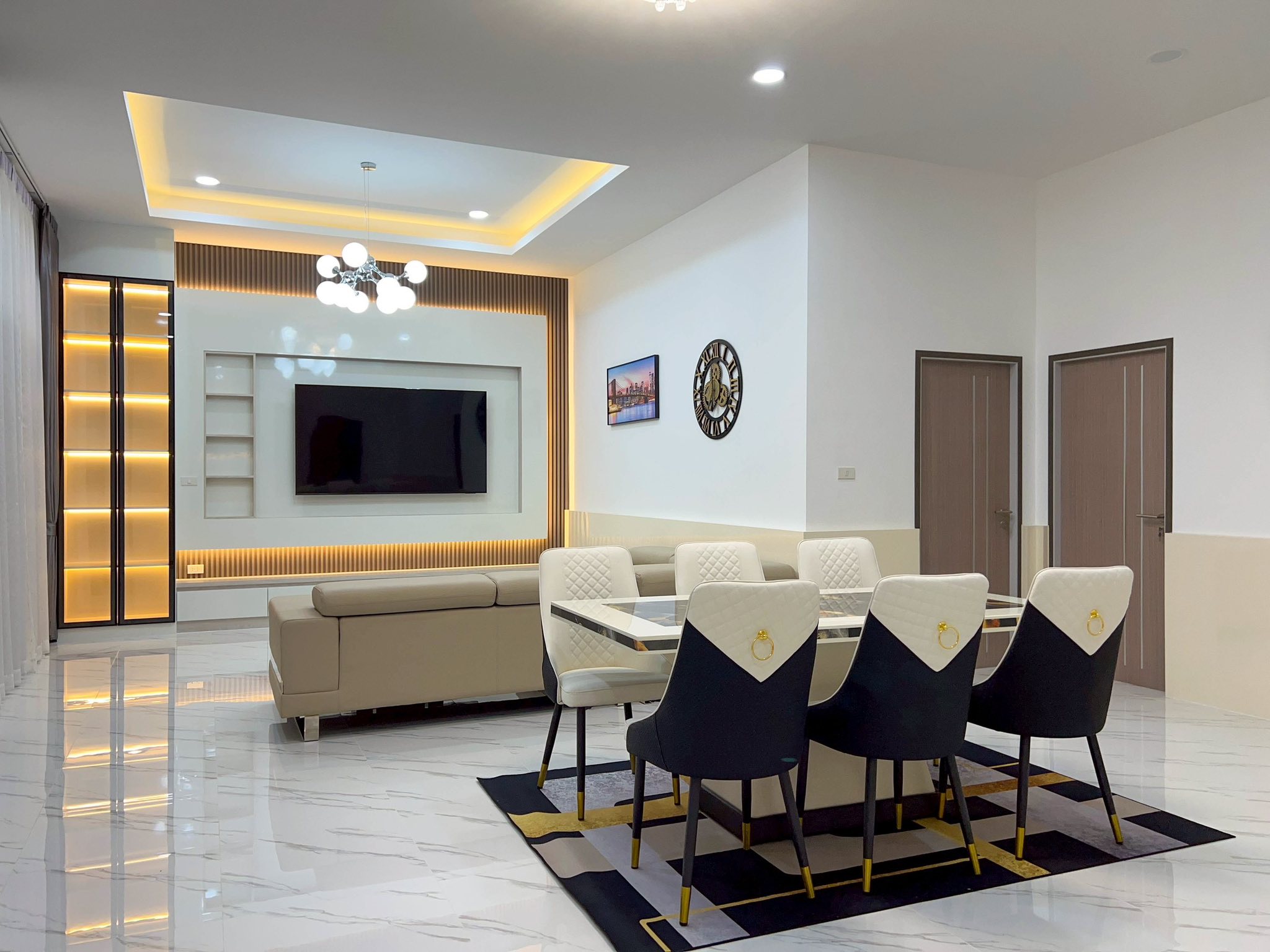 Luxury pool villa Brand new for sale