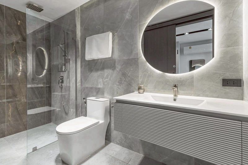 Modern Luxury Pool Villa