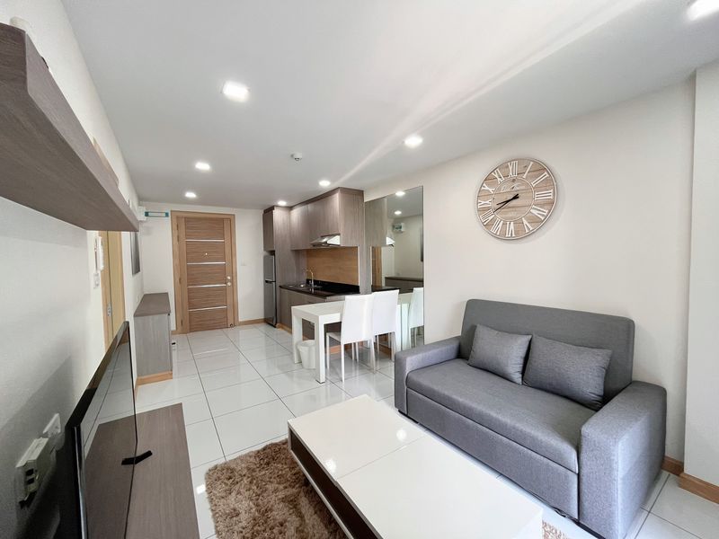 While Marina Condominium