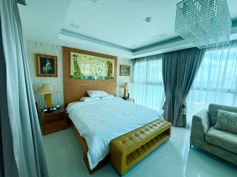 Cosy Beach View 2bdr Penthouse 236sqm for sale