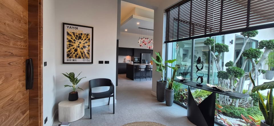 Brand New Luxury Designer Villa