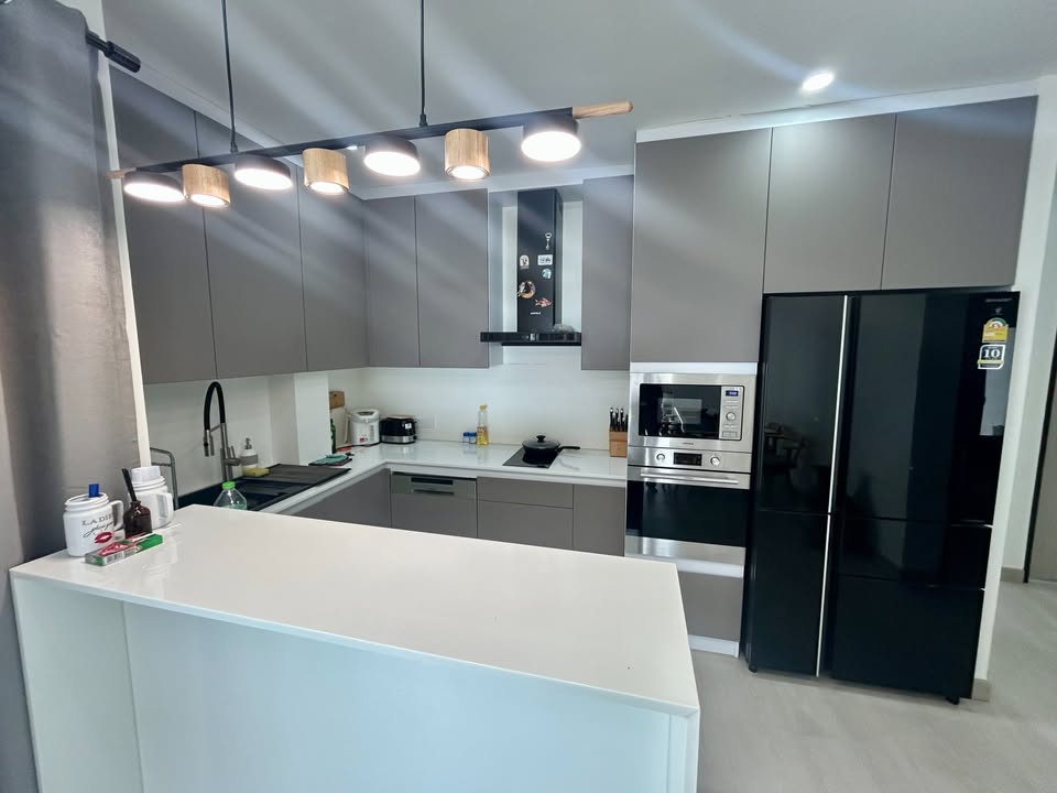 A House in the Sky 3bdr Condo