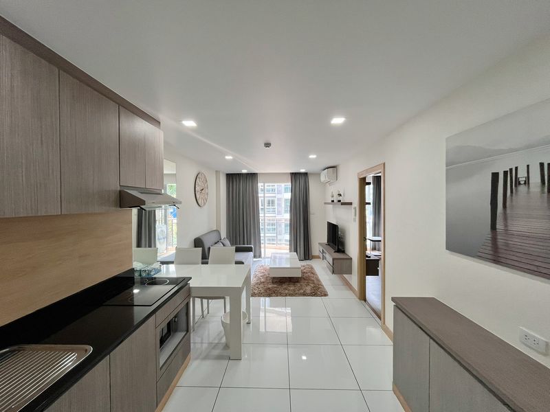 While Marina Condominium