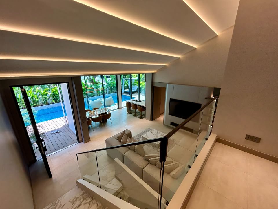 LUXURY FAMILY VILLA FOR SALE IN PATTAYA 