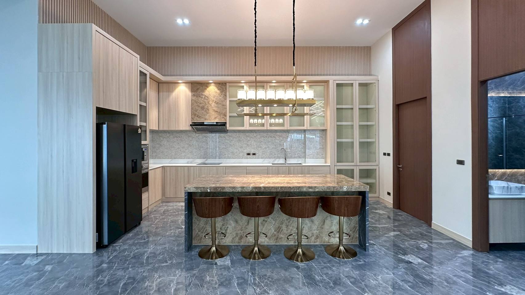 Luxury Pool Villa at Baan Mae for rent