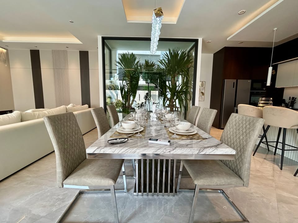 Luxury, newly built, modern-style pool villa for sale near Jomtien Beach