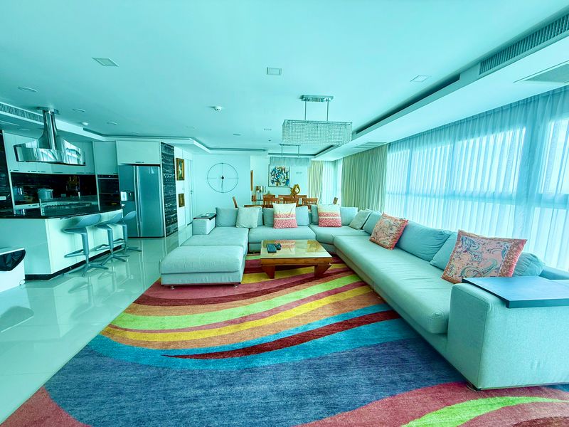 Cosy Beach View 2bdr Penthouse 236sqm for sale