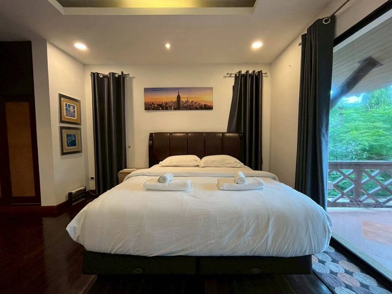 Pool Villa in Baan Natcha Village for sale
