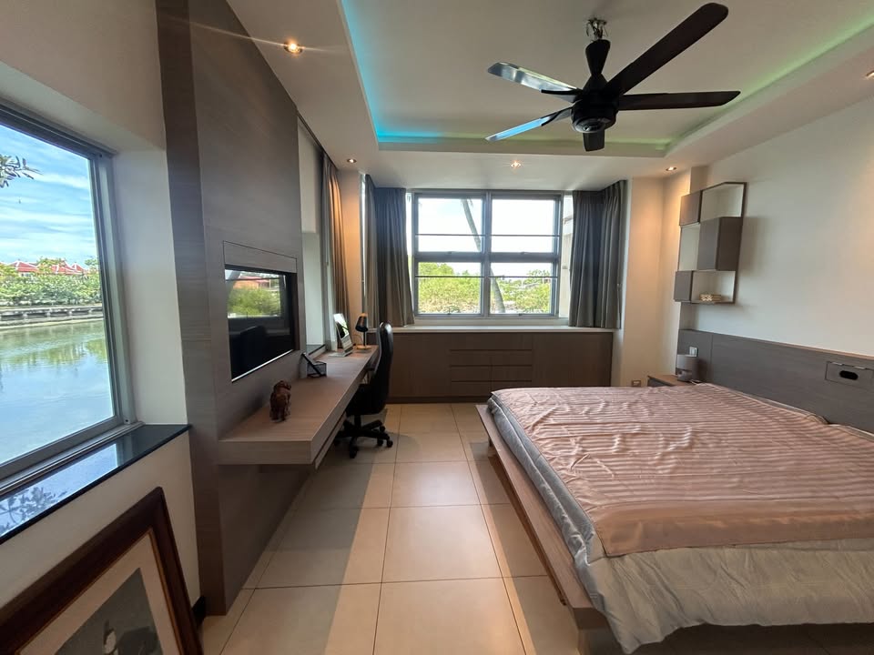 While Marina Unique 3bdr for sale 