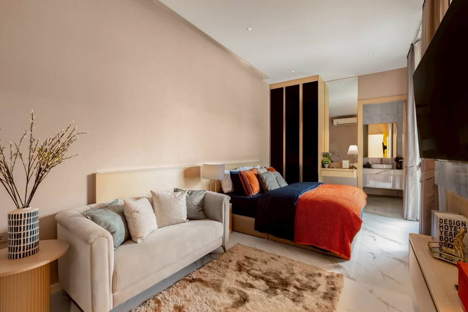 4bdr Pool Villa in the Heart of the City