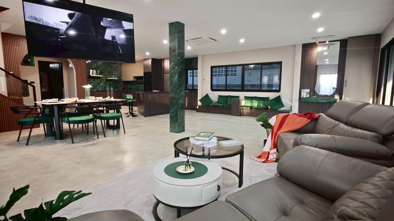 Country Club village