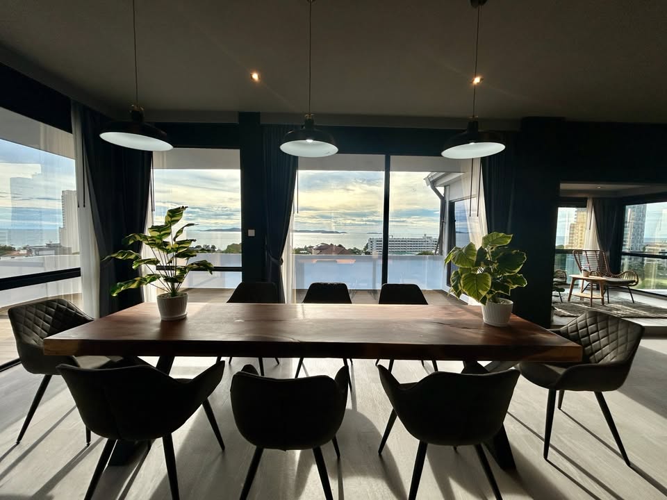 800 m2 LUXURY PENTHOUSE. PANORAMIC SEA VIEW!